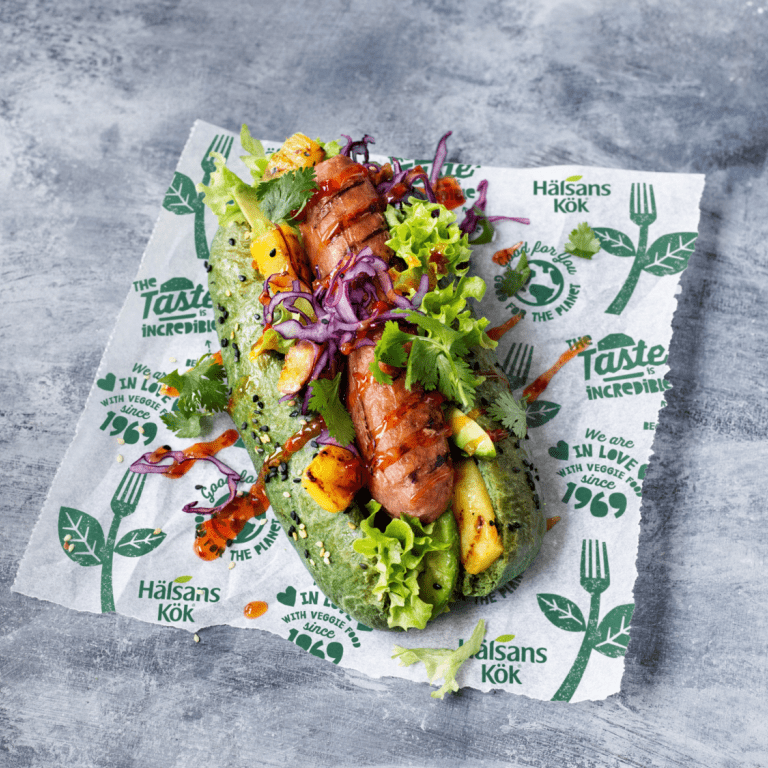 VIHREÄ SENSAATIOMAINEN HOT DOG