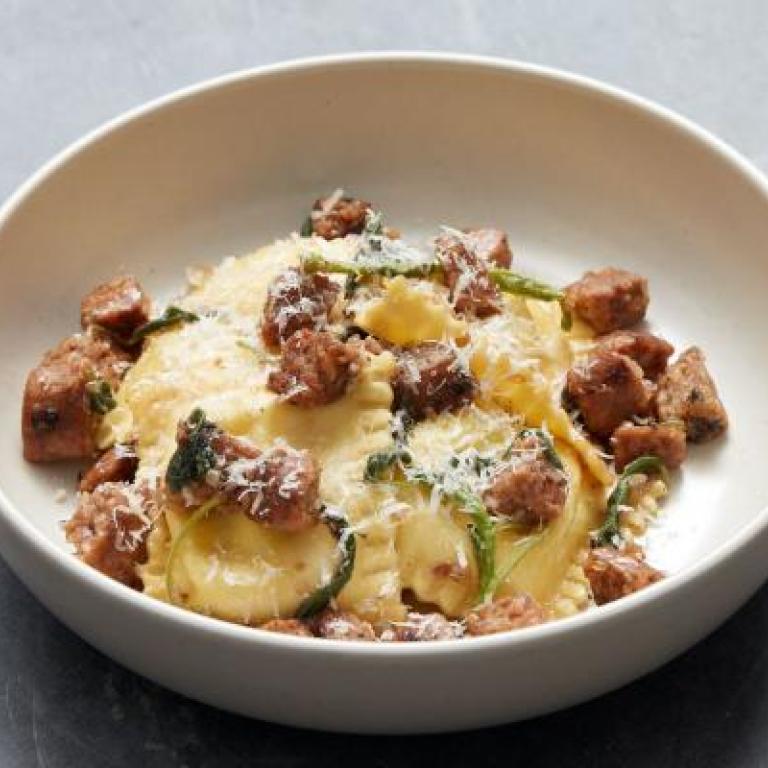 Garden Gourmet - Gemüseravioli mit veganen Hackbällchen, Salbei und fermentiertem Pfeffer Garden Gourmet - Gemüseravioli mit veganen Hackbällchen, Salbei und fermentiertem Pfeffer